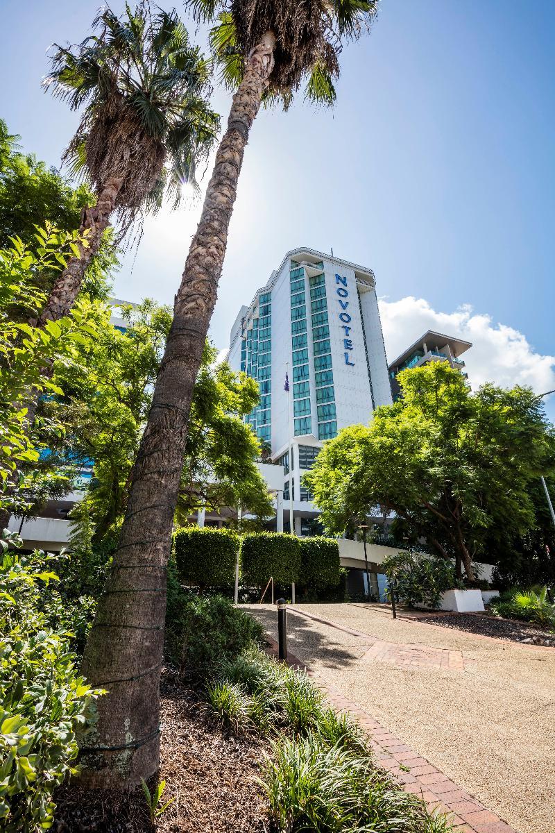 Amora 5* Brisbane